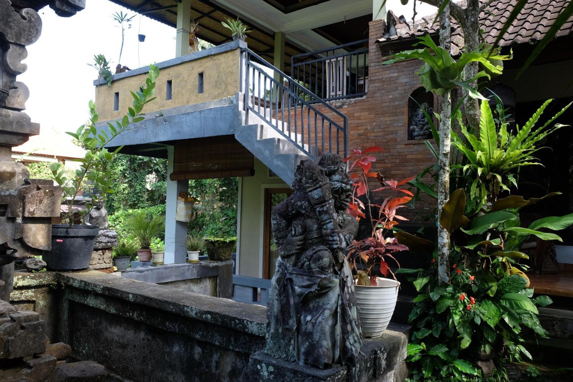 Suastika Guest House Ubud Exterior foto